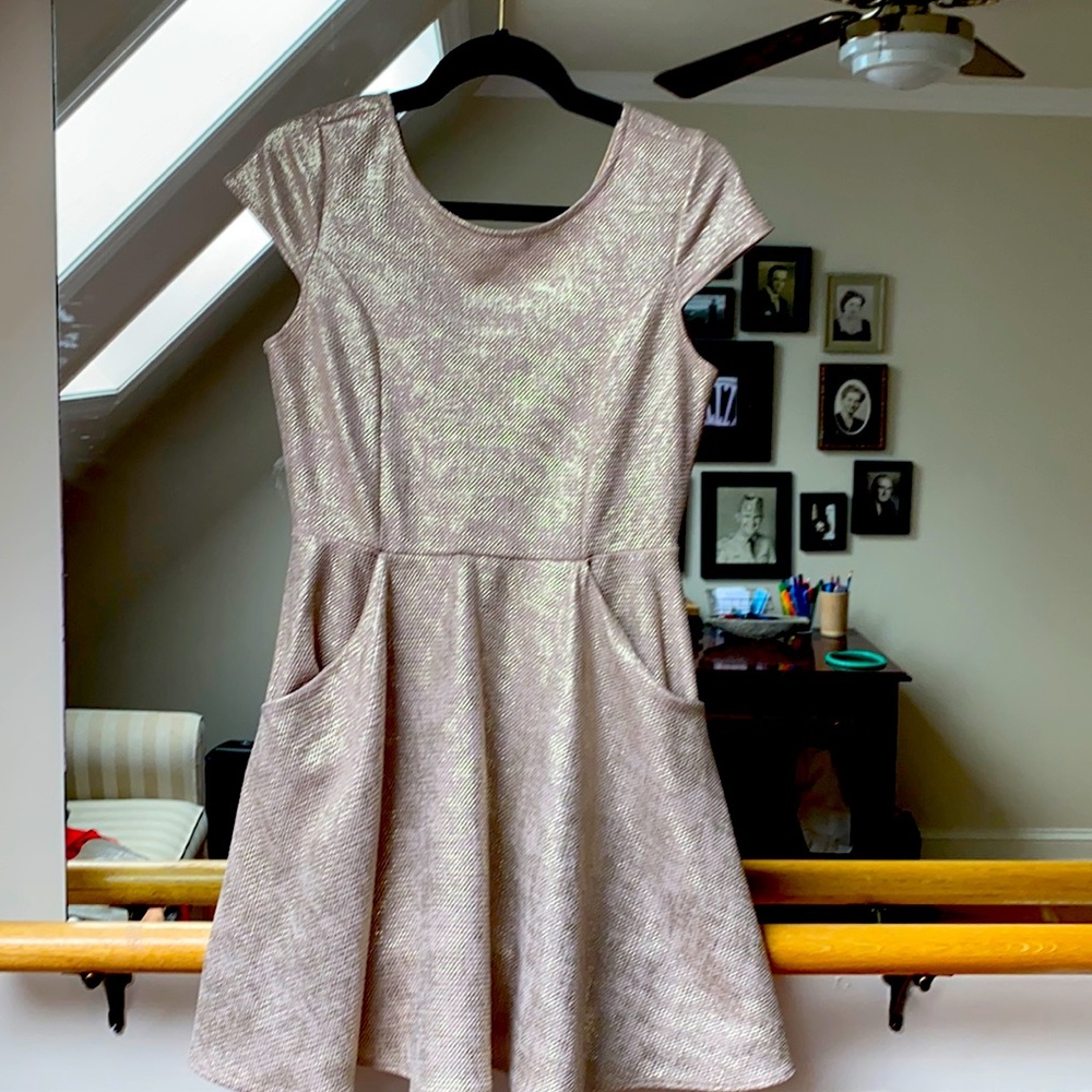 Fun gold party dress!